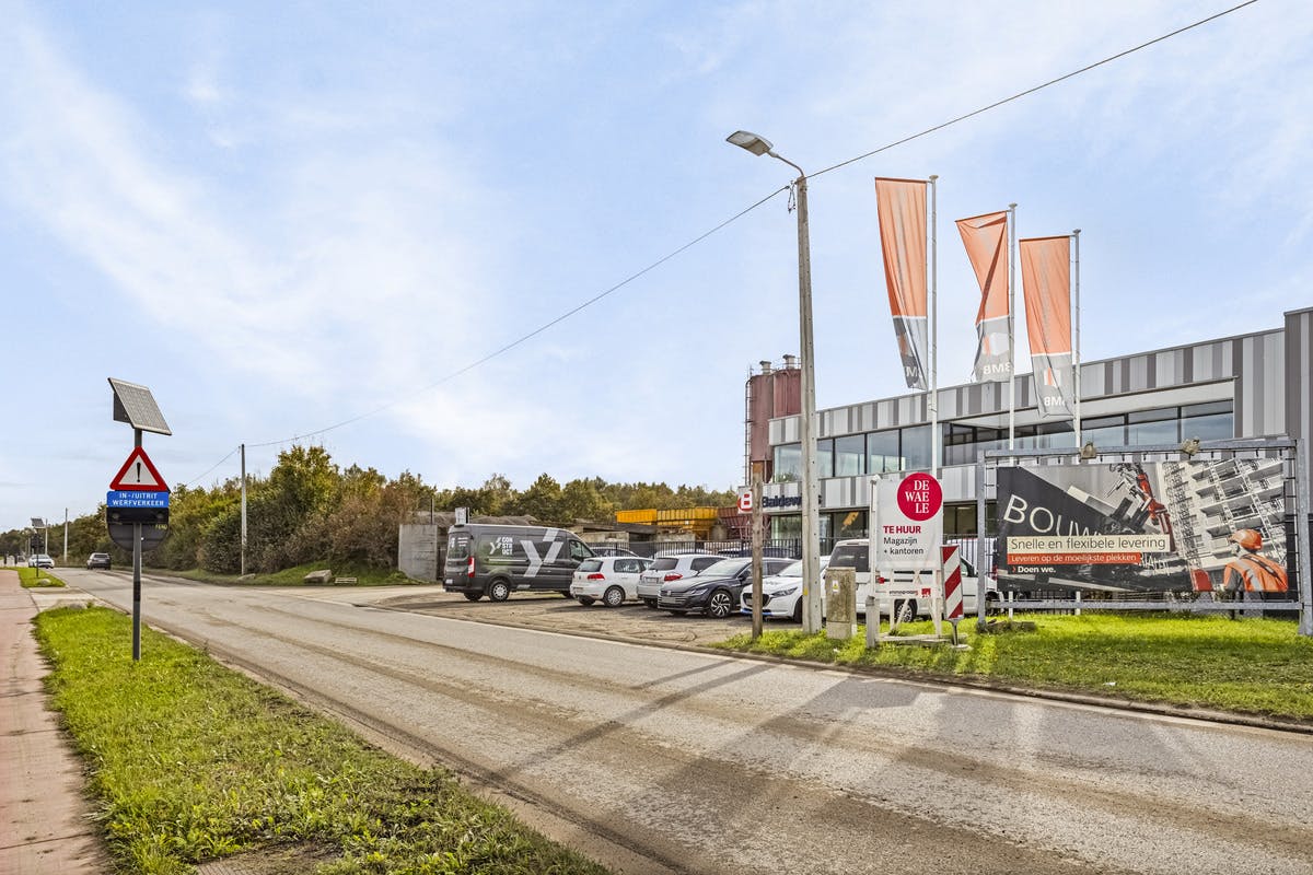 Bureau au rez-de-chaussée (233 m²) à louer à Stokrooie-Hasselt - photo 2