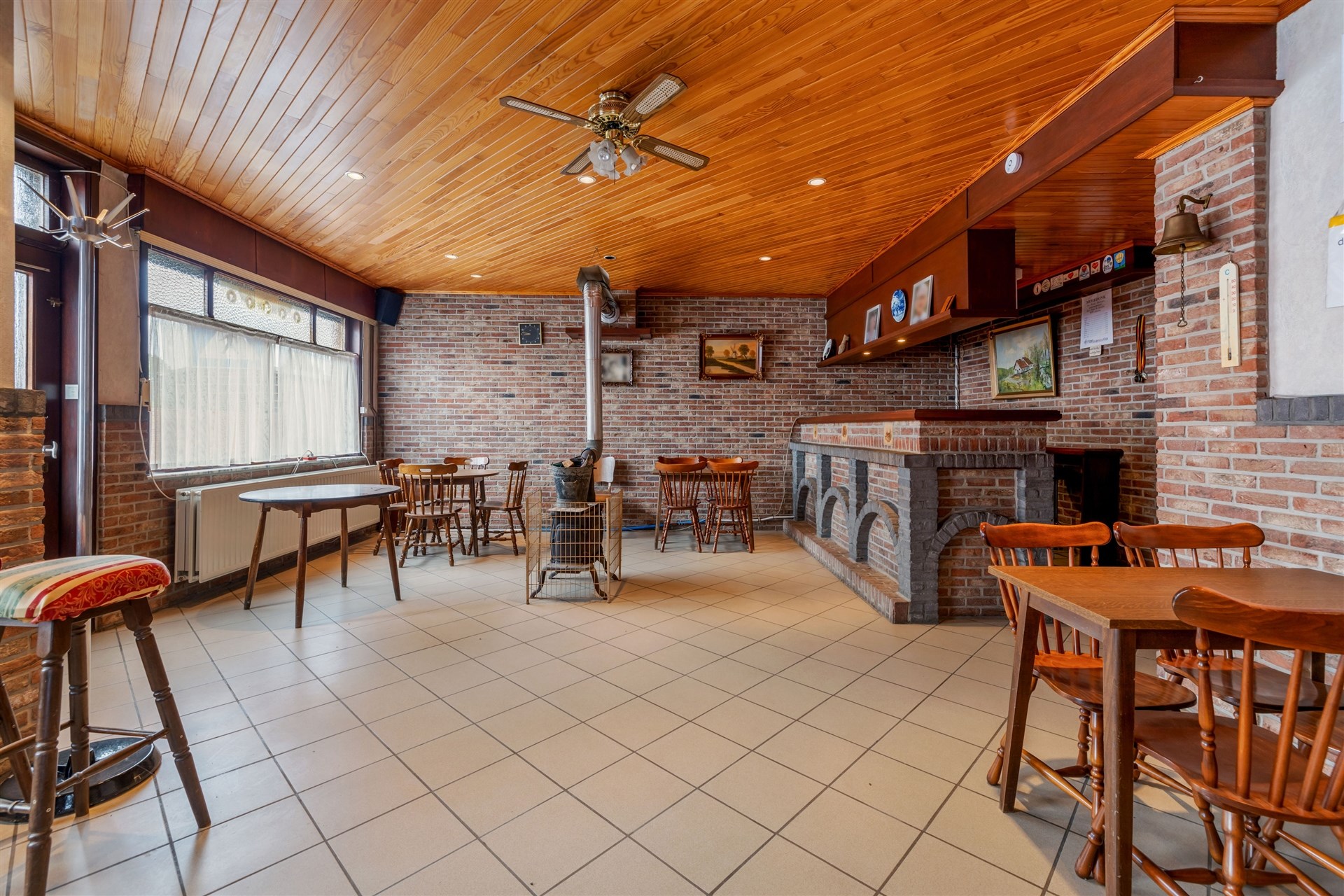 Te renoveren handelshuis op 320m² in De Klinge - foto 4