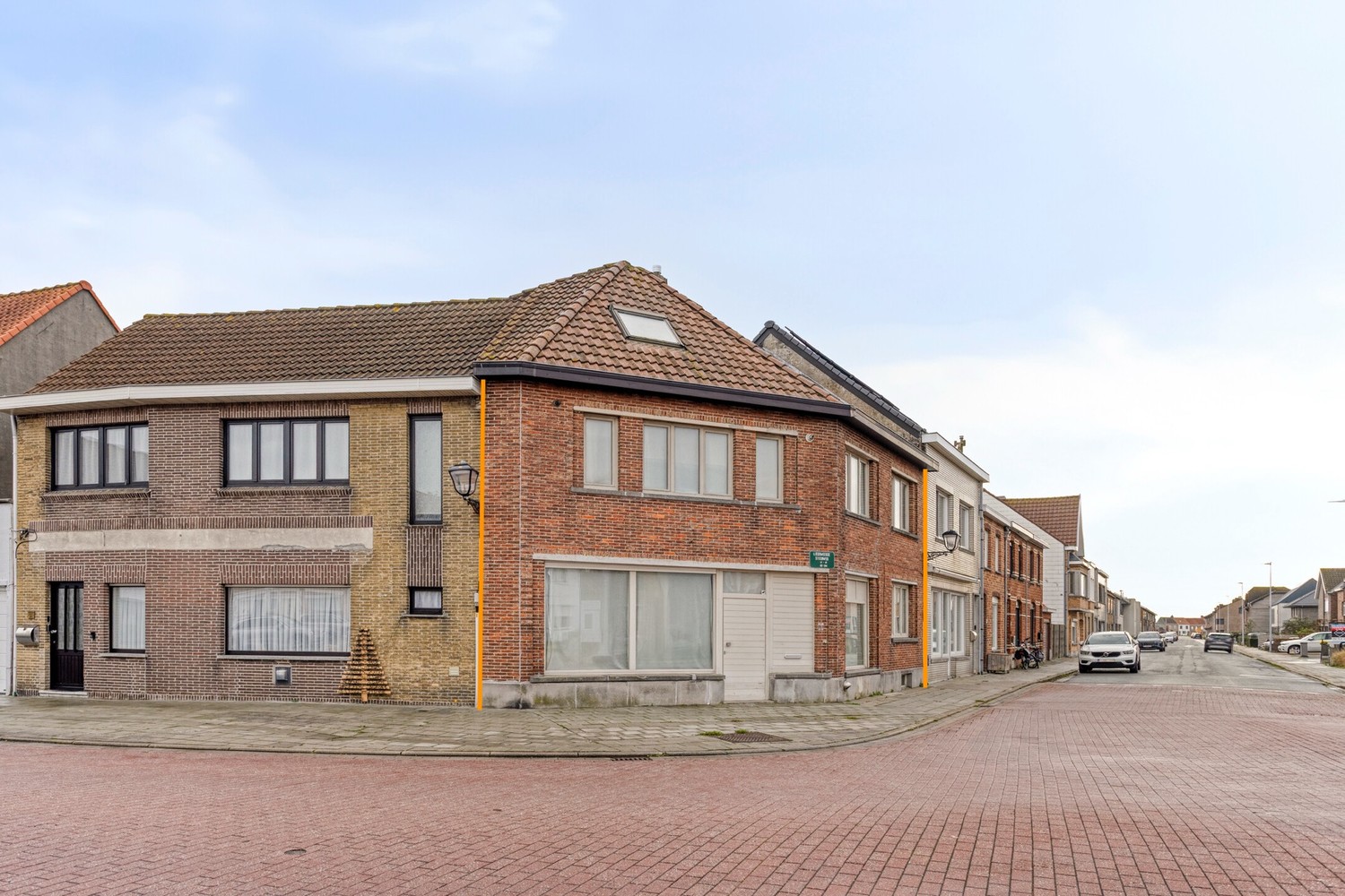 ZWANKENDAMME: RUIME, TE MODERNISEREN WONING MET ZONNIG TERRAS - foto 4