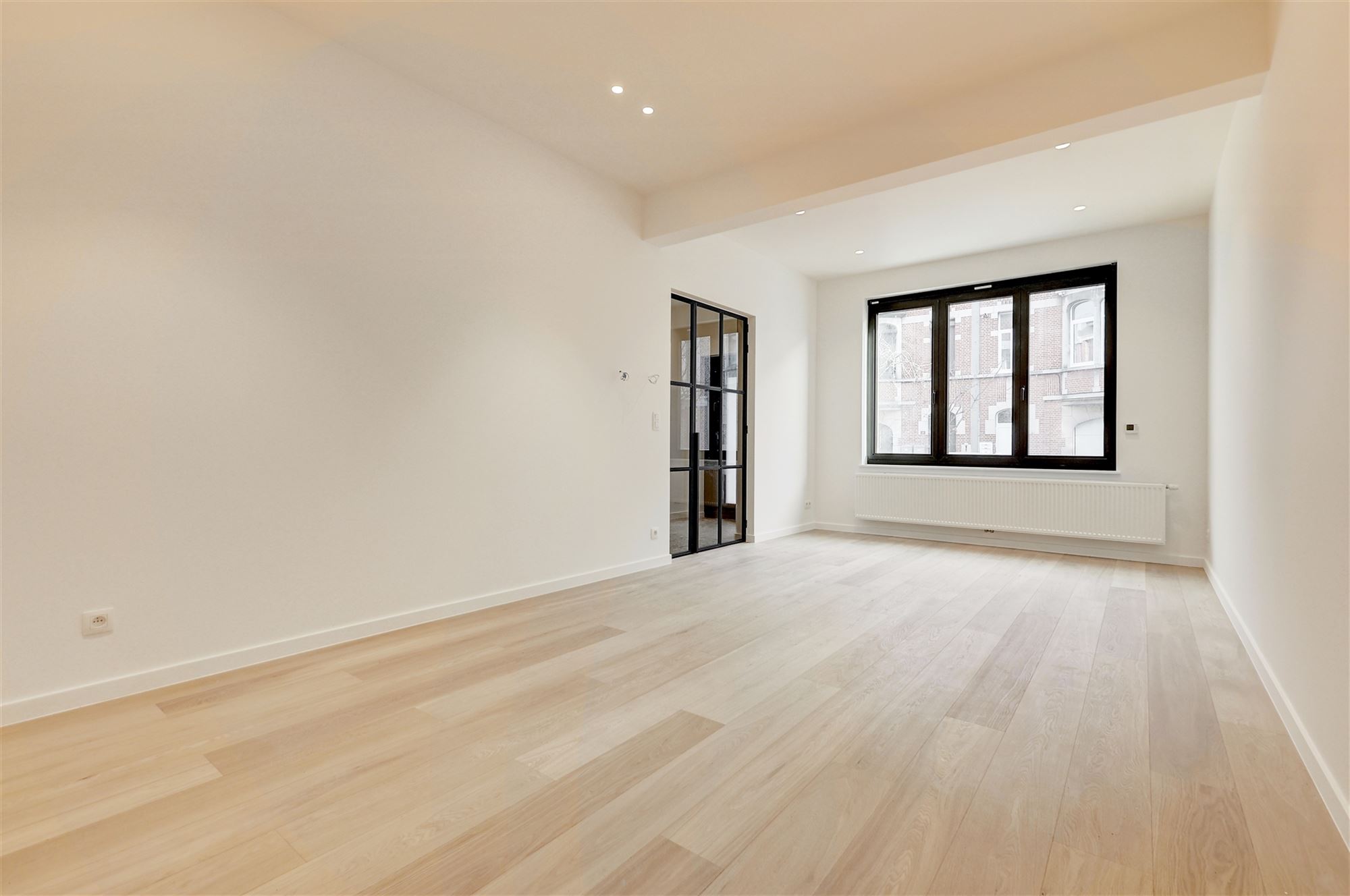 Prachtig gerenoveerd huis met tuin en 4 slaapkamers centrum Mortsel - foto 5