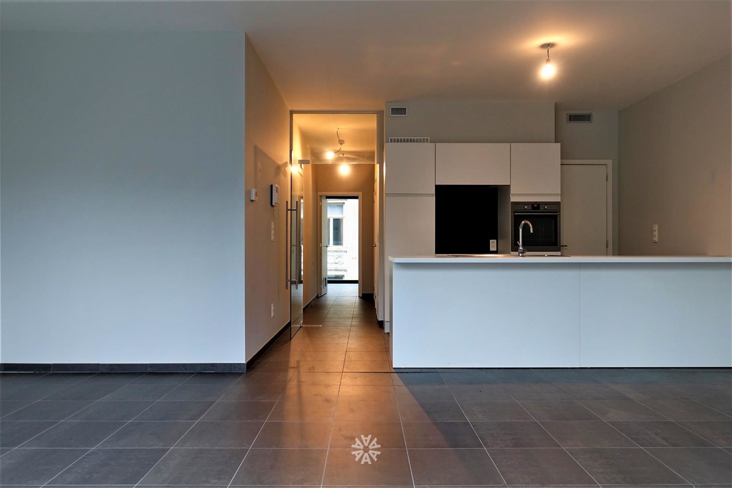 Ruim appartement met terras te huur in centrum Gent - foto 4