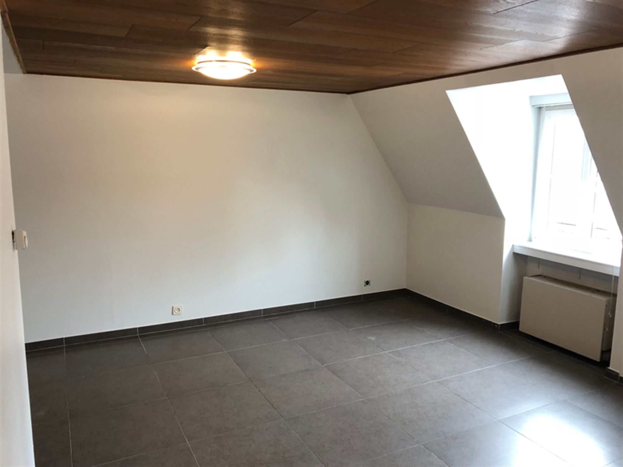 Vernieuwde studio centrum Kortrijk - foto 3