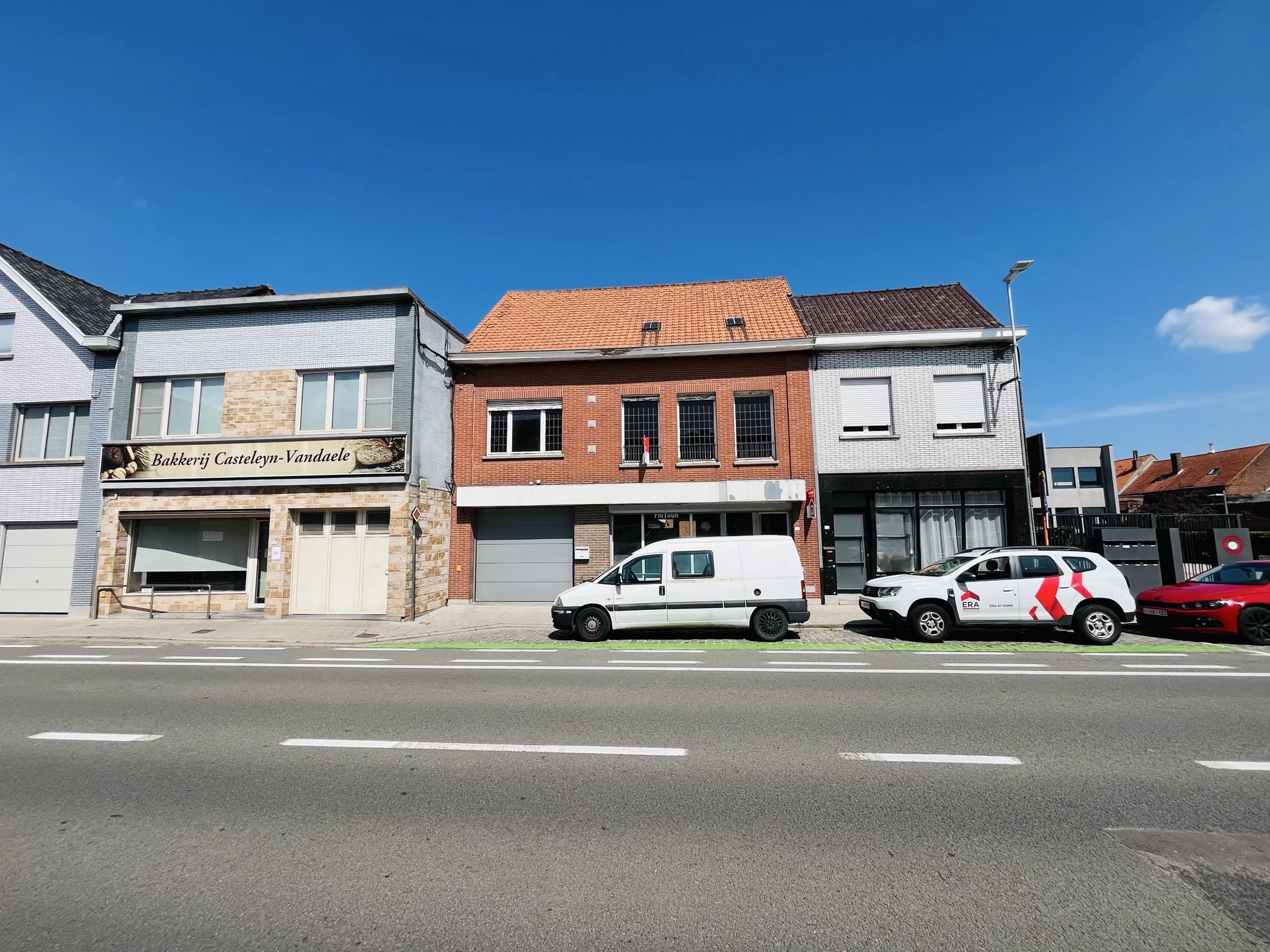 Commercial à vendre à Wevelgem avec 3 chambres - photo 1