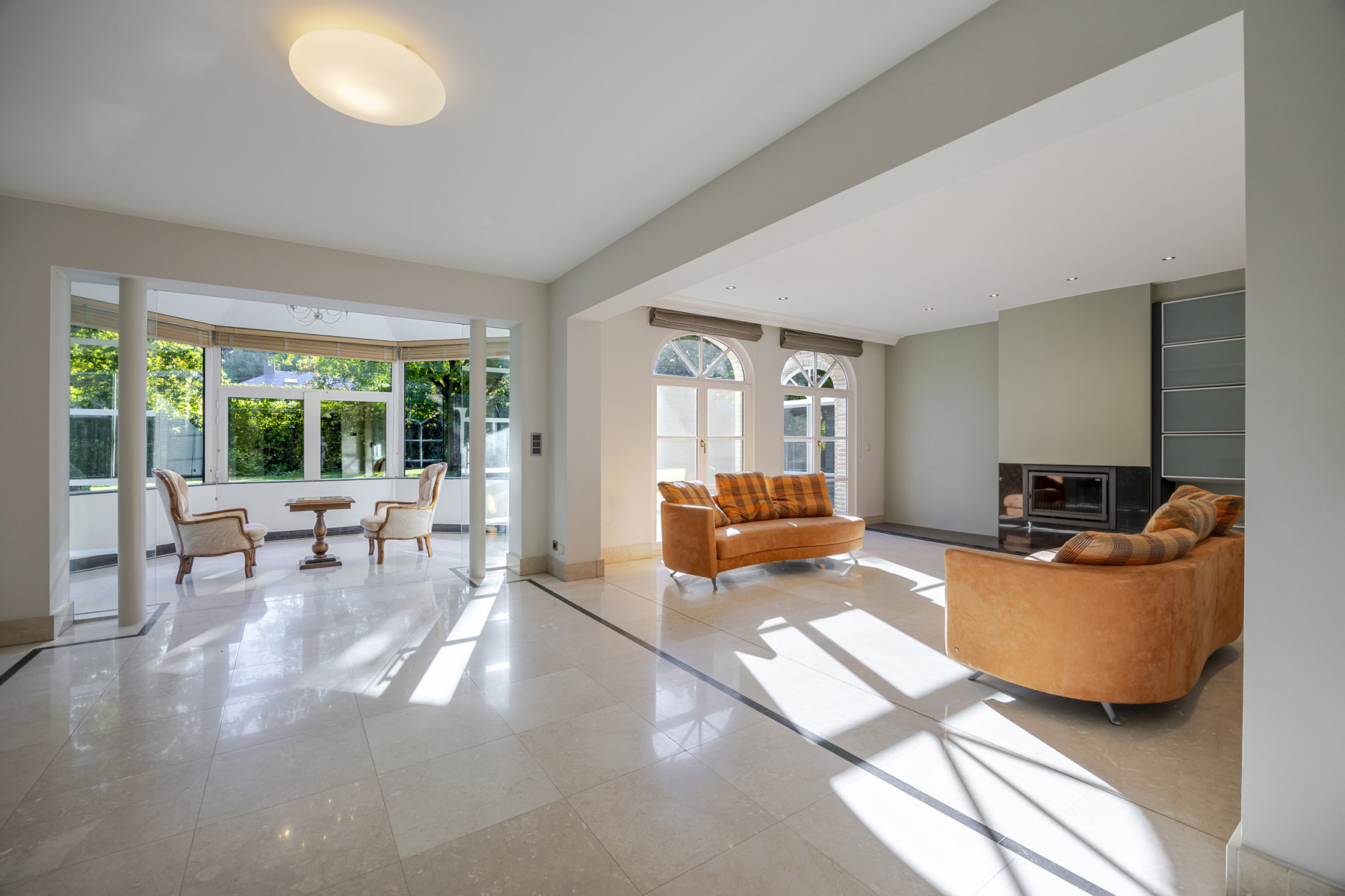 Riante villa met 5 slpk, 3 badk. & binnenzwembad op 4.000 m2 - foto 5