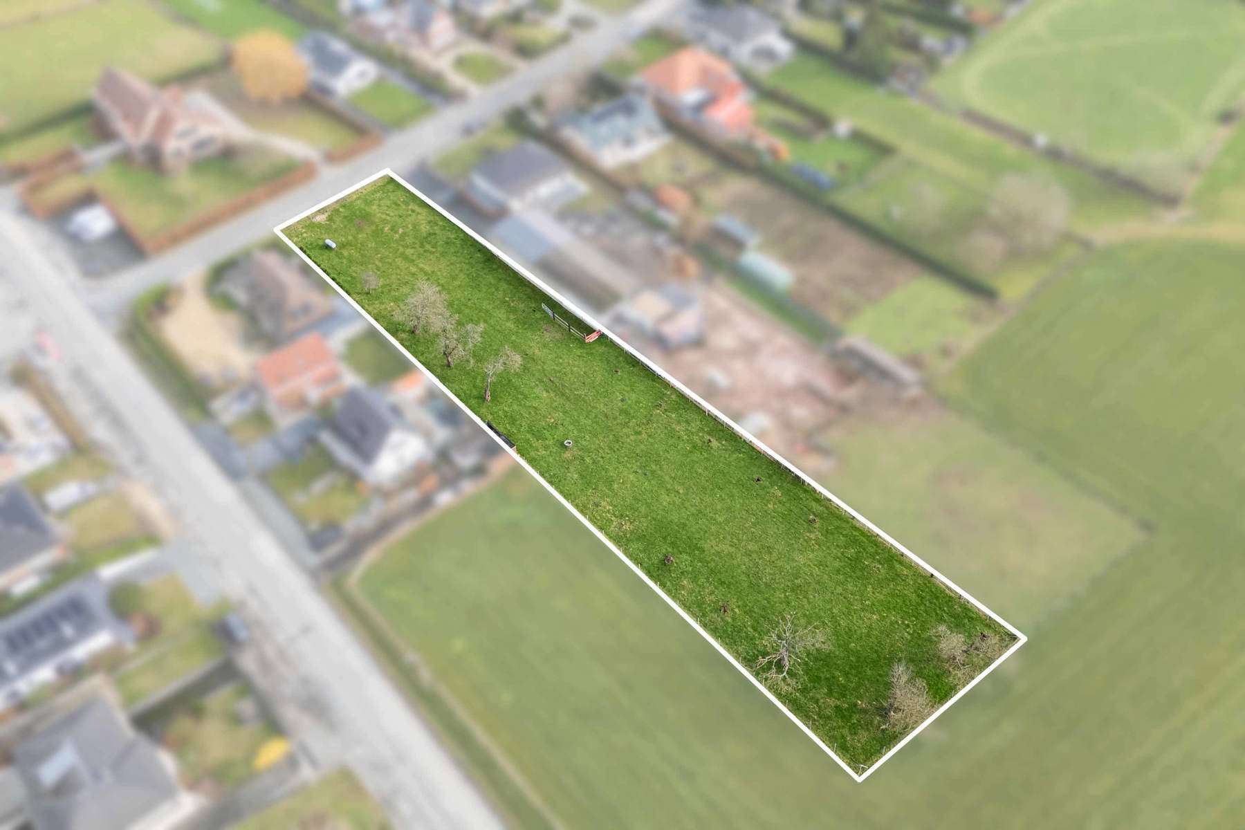 Bouwgrond 3860 m2 voor open bebouwing of project - foto 2