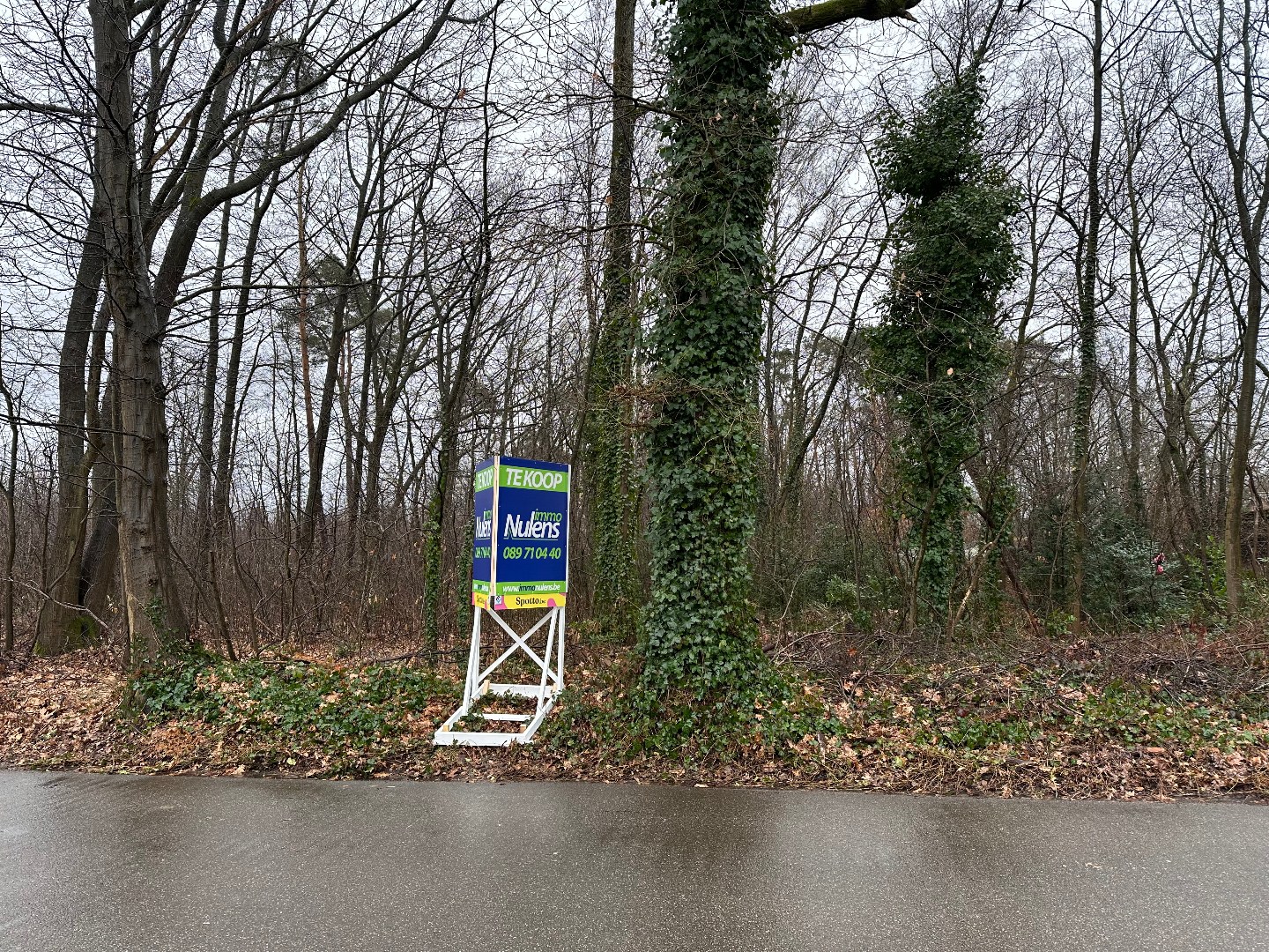 BOUWGROND VOOR OPEN BEBOUWING in de bosrijke villabuurt op de Bosstraat te Lanaken ! - foto 1