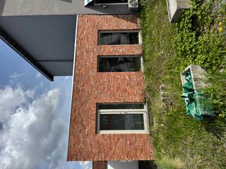 Op zoek naar een ruime handelsruimte met uitstekende zichtlocatie? Dit handelshuis van 215 m² bevindt zich op een uitstekende locatie aan de...