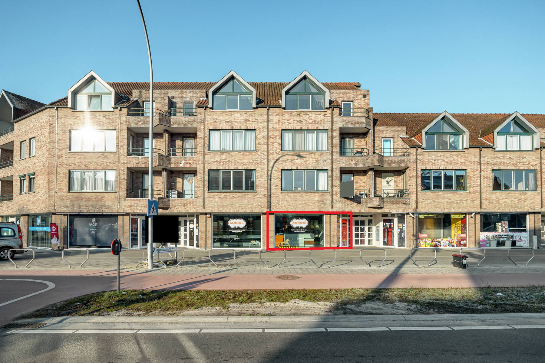 Commercial for sale in Mol - photo 1