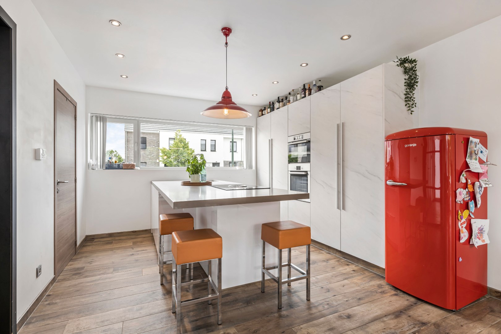 Woning in kindvriendelijke straat met 4 slaapkamers in Temse - foto 5