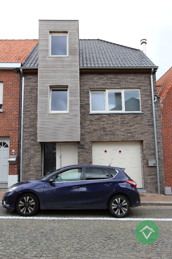 Woning met 3 slaapkamers en tuin te Torhout - foto 2