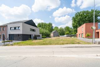 Prachtige bouwgrond voor open bebouwing in NederhasseltIn de rustige Groenstraat, ter hoogte van nummer 144, vindt u deze mooie bouwgrond van 7a...
