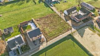 Droomt u van een eigen woning waar rust, ruimte en een groene omgeving samenkomen? Aan de Elzenhoutstraat 7B in Scherpenheuvel-Zichem vindt u...