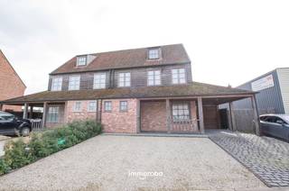 Gezellige woning gelegen in het pittoreske dorpje Markegem. Markegem is een charmant dorpje in West-Vlaanderen, het is de ideale plek voor wie op...