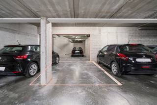 Garage à vendre à Lede