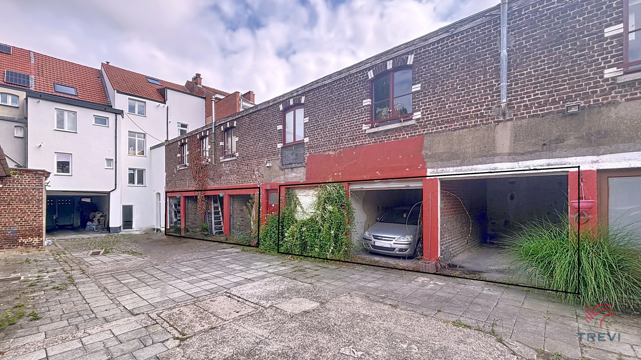 SET VAN 7 GARAGES, IDEAAL ALS INVESTERING - foto 1