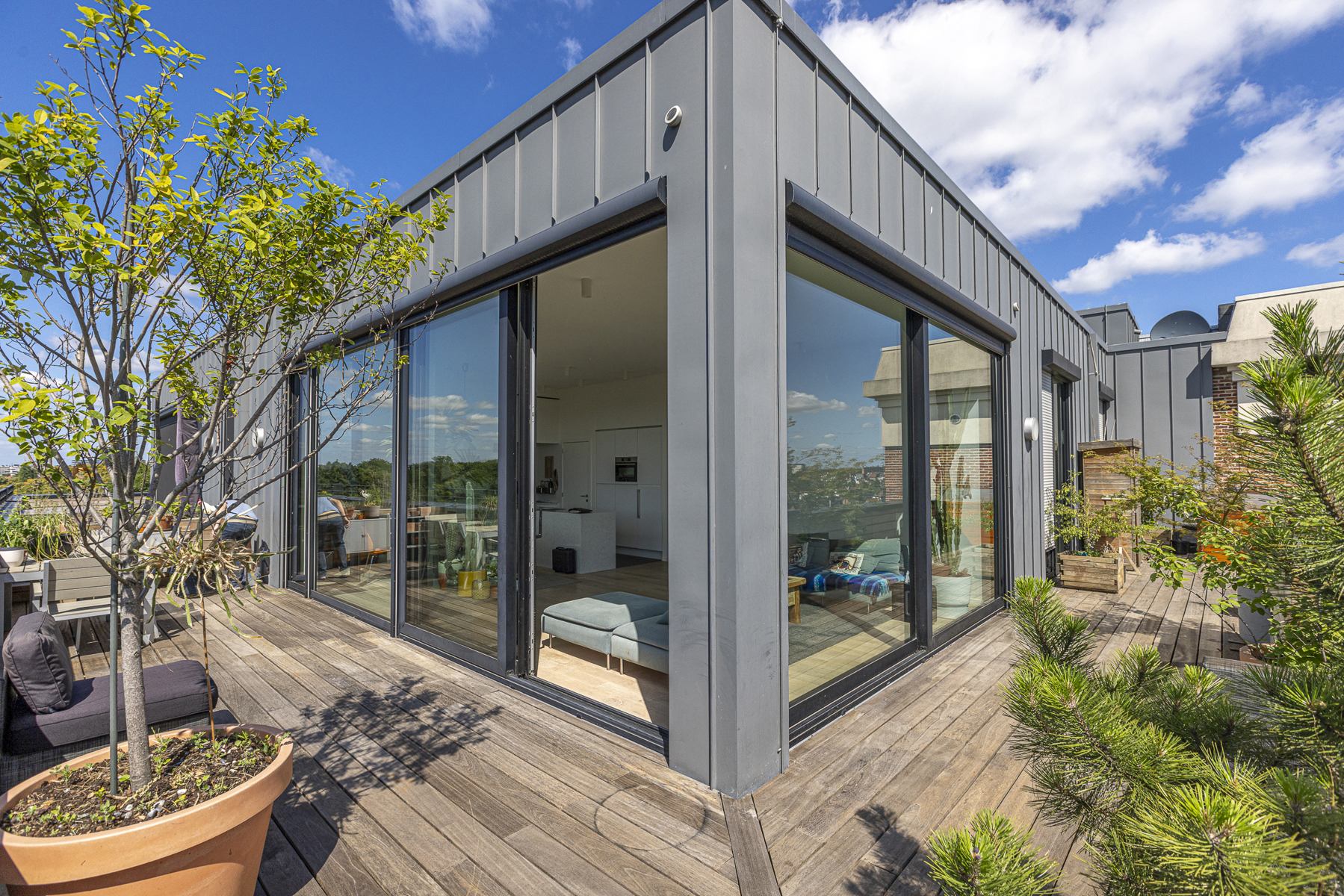 Penthouse met uitzonderlijke terrassen en plafondhoogte. - foto 3