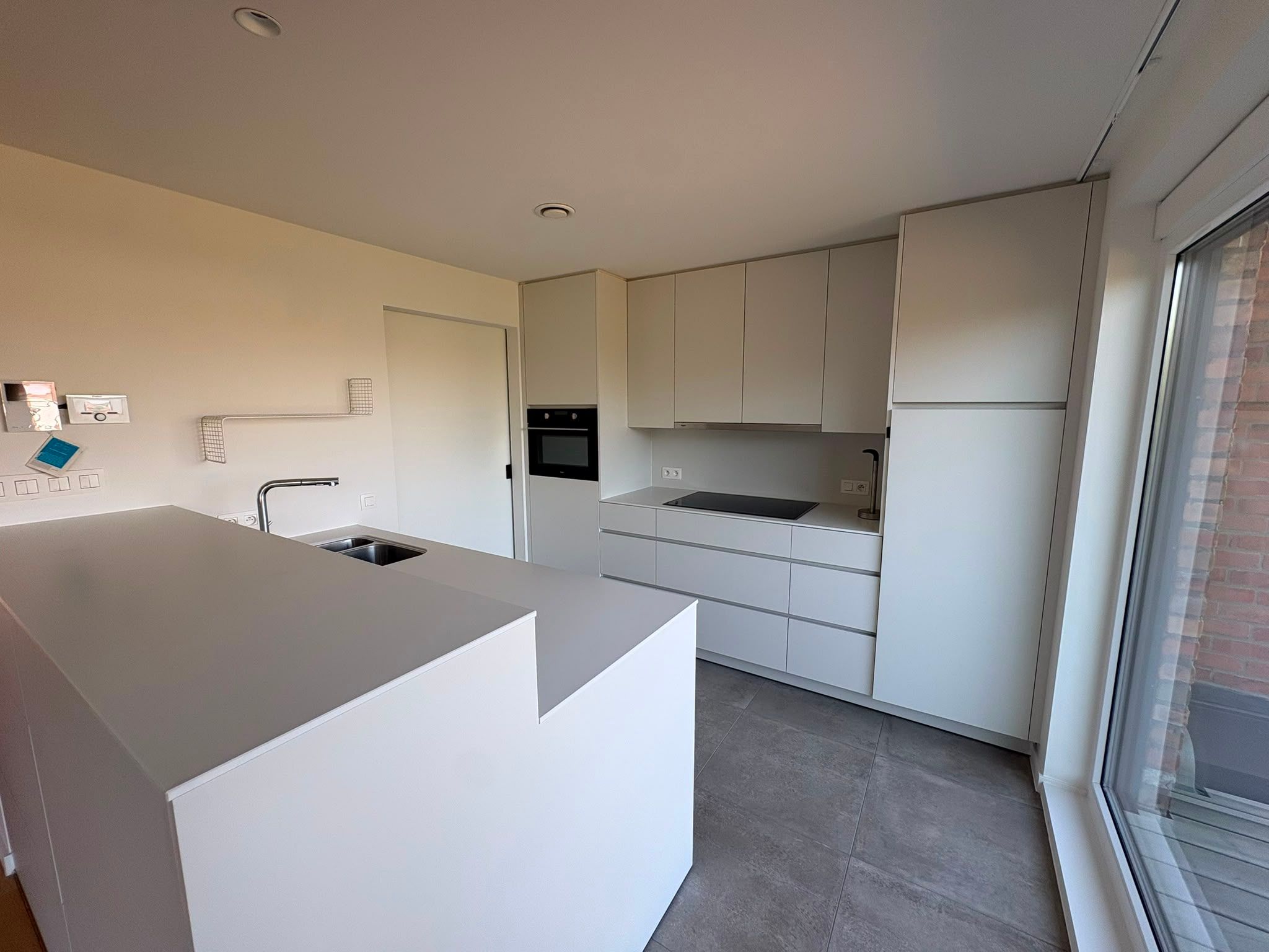 Prachtig & ruim appartement met hoogwaardige afwerking, groot terras én garage te huur te Mariakerke Oostende! - foto 5