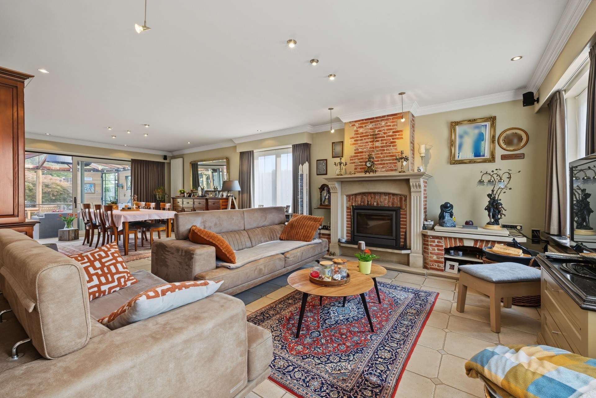Ruime gezinswoning in klassiek landelijke stijl met aanpalende werkplaats van ca. 435m² - foto 5