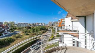 Schitterend gelegen appartement voorzien van 2 mooie slaapkamers en meerdere terrassen in de zon. Prachtige zichten over het Stübbenpark en...
