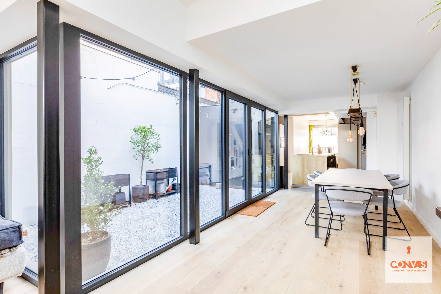 Gerenoveerde woning met veel lichtinval, tuin en patio - foto 5