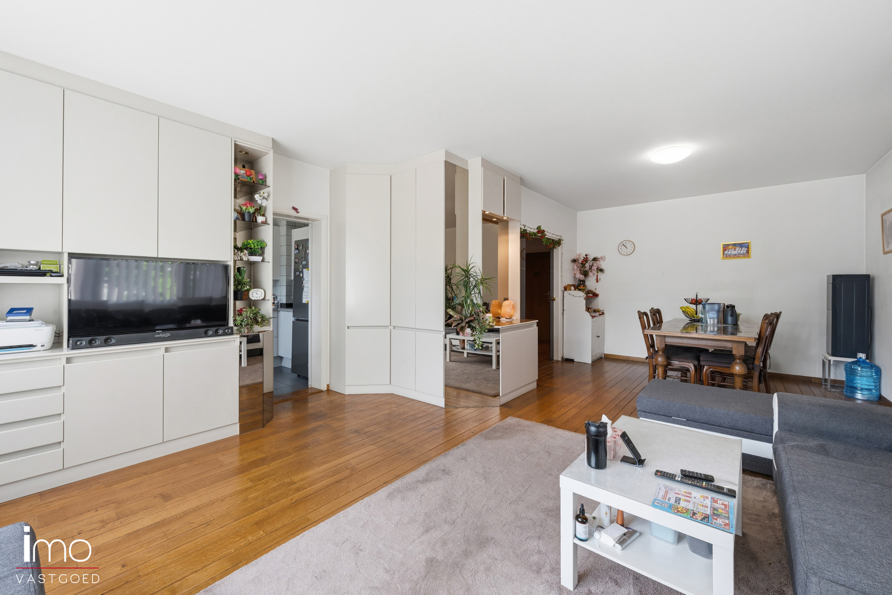 Ruim en lichtrijk 3-slaapkamerappartement met terras - foto 2