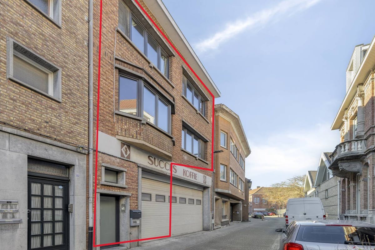 Maison avec 3 chambres, 3 places de parking et une terrasse spacieuse à Niel - photo 1