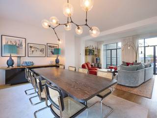 Ideaal gelegen tussen de Louizalaan en het Flageyplein, in een modernistisch gebouw uit de jaren 30, volledig gerenoveerd door architect Jean...