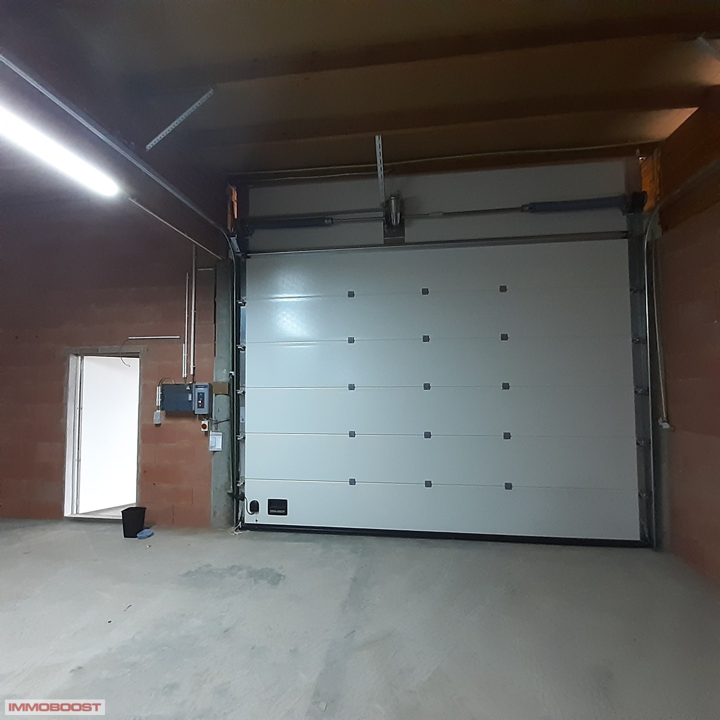 professionele MAGAZIJN - UNIT van 225m² - foto 4