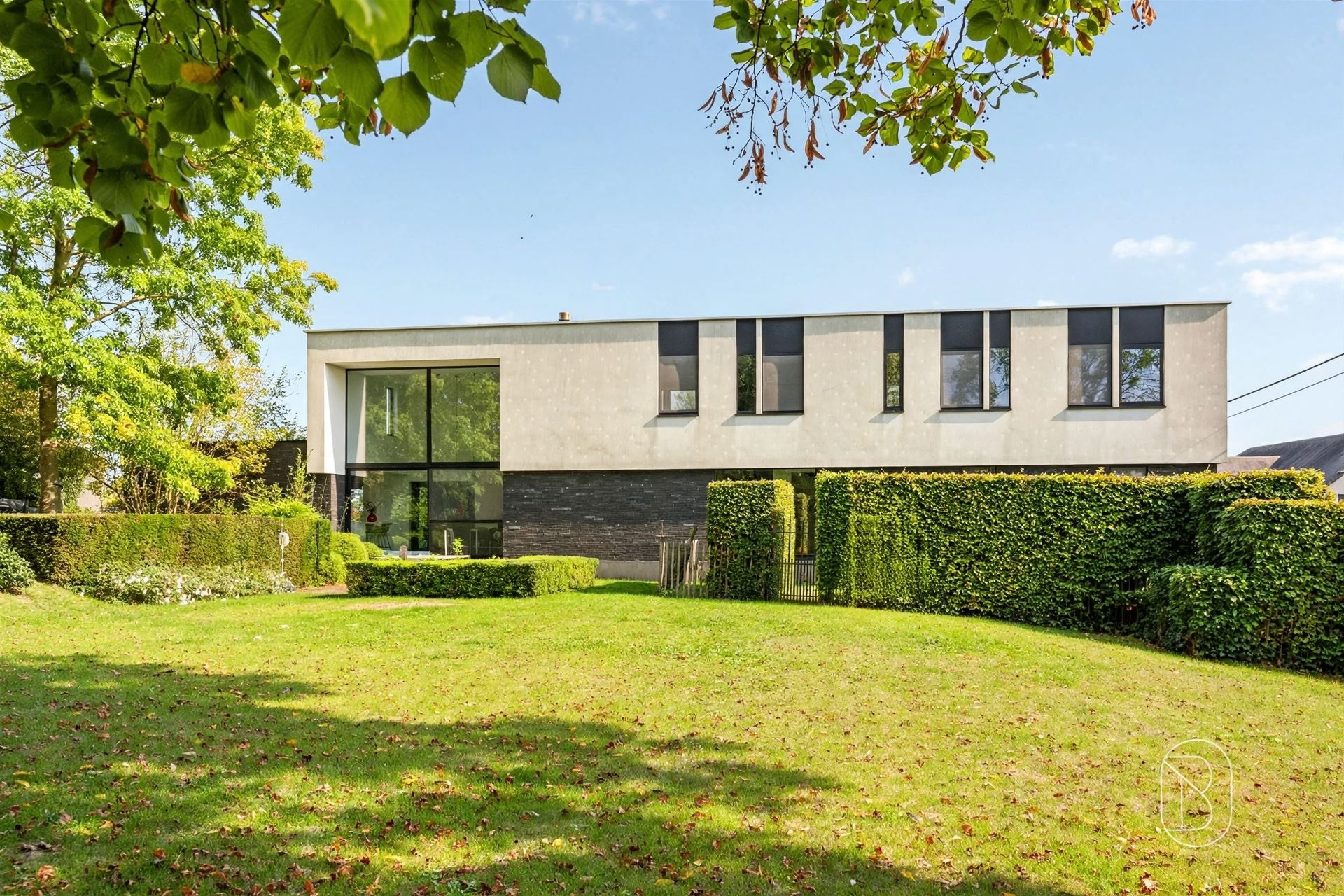 Ruime moderne villa met 6 slpk & prachtige tuin op 2200M2 - foto 4