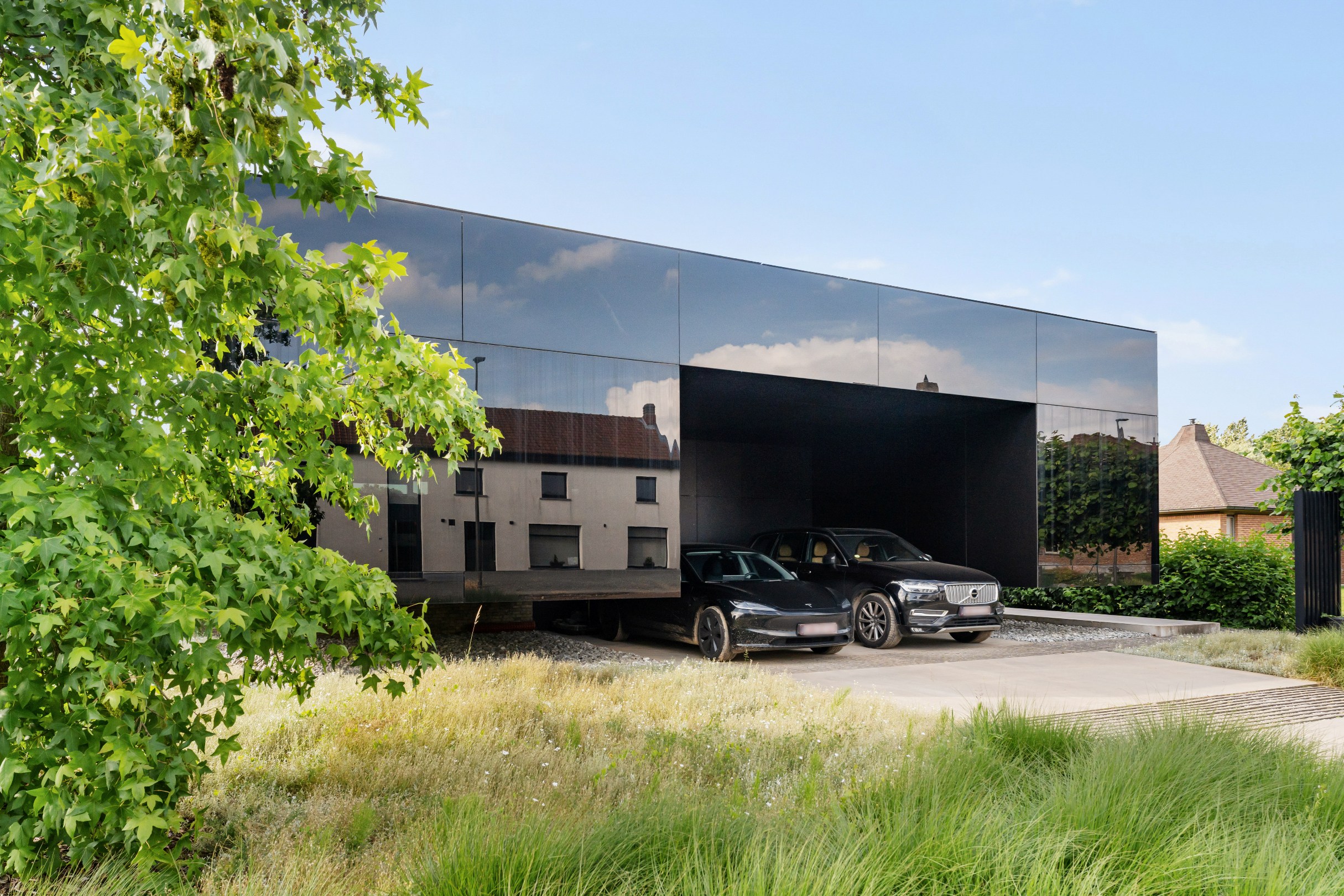 Exclusieve architecturale nieuwbouw met infinity pool en poolhouse - foto 1