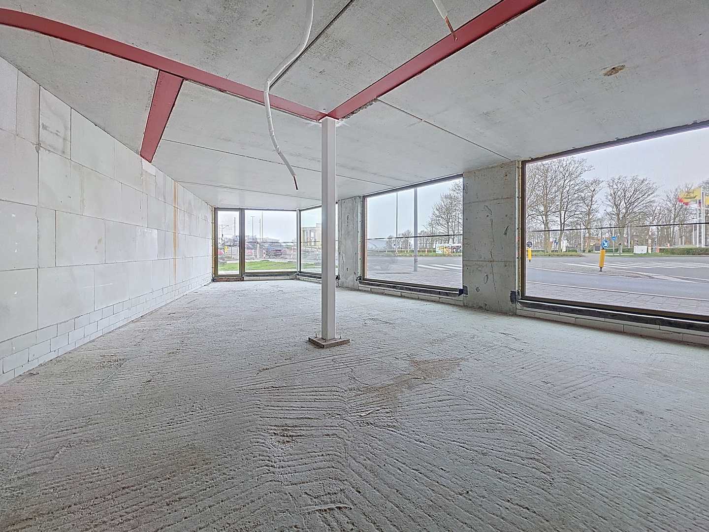 Casco handelsgelijkvloers aan de Kaai te Nieuwpoort-Stad - foto 2