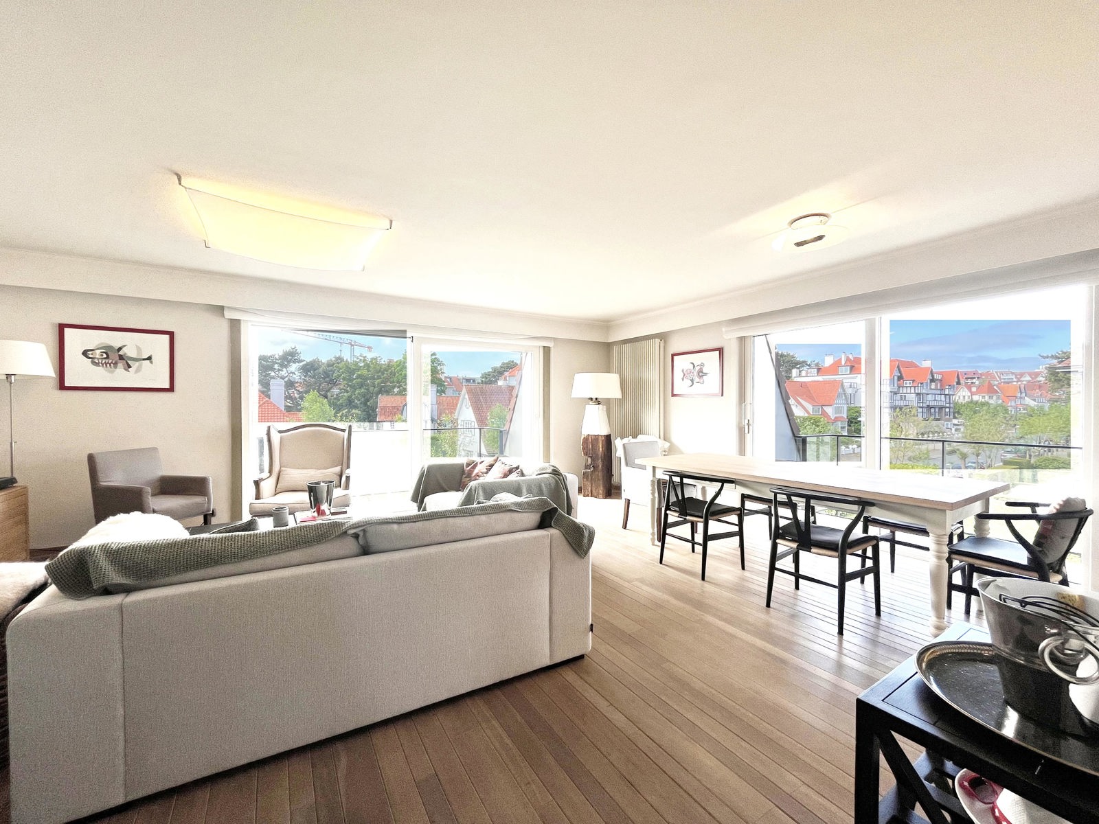 Prachtig ongemeubeld appartement op enkele stappen van het Albertplein! - foto 1