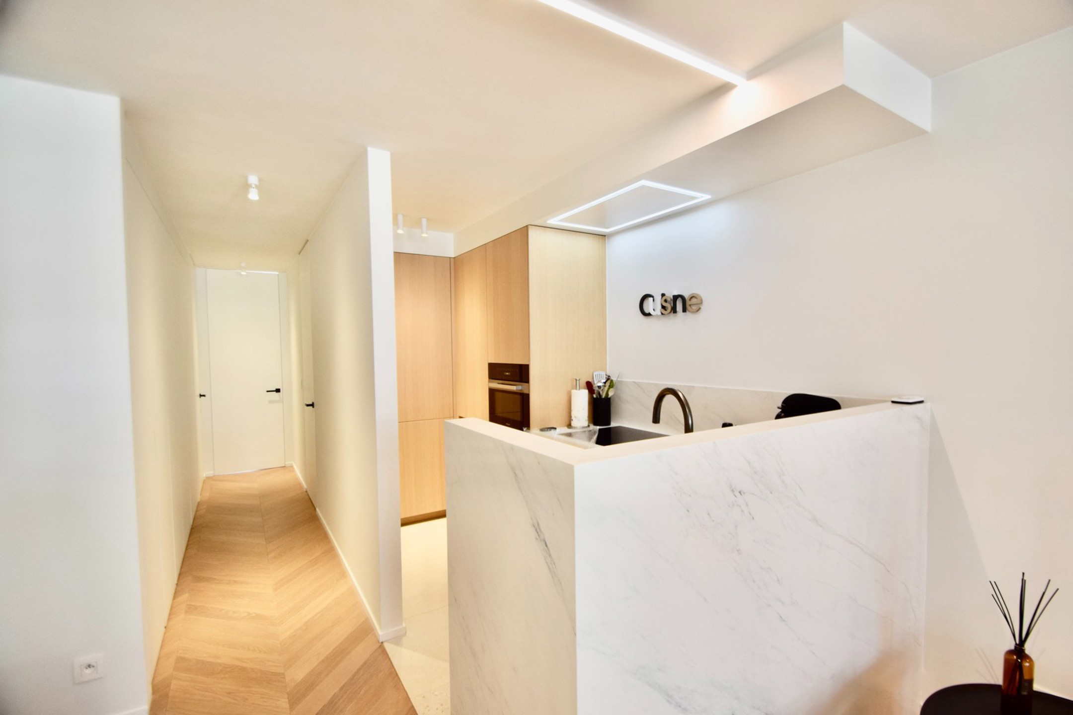 Instapklaar appartement gelegen op een centrale ligging te Knokke, vlakbij de winkels en de zee - foto 5