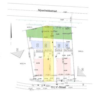 Bouwgrond voor half open bebouwing op een perceel van 5a37ca.Deze bouwgrond heeft een straatbreedte van 10 meter met een bouwbreedte van 7 meter en...