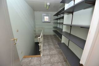Woning met EPC label C, Conform attest elektra, 6 slaapkamers, 2 badkamers, berging, tuin en garage gelegen te Nieuwmoer, Kalmthout. De woning...