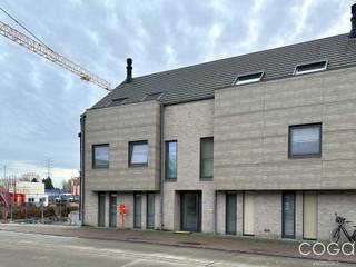 Gezellig dakappartement (ca. 85m²) met groot zuidgericht zonneterras (ca. 21m²). Residentie 'Tolhuis' werd opgericht in 2015 en is centraal gelegen...