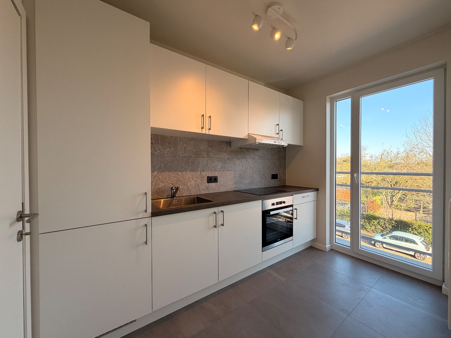 Instapklaar appartement met twee slaapkamers op een rustige ligging te Lint! - foto 5