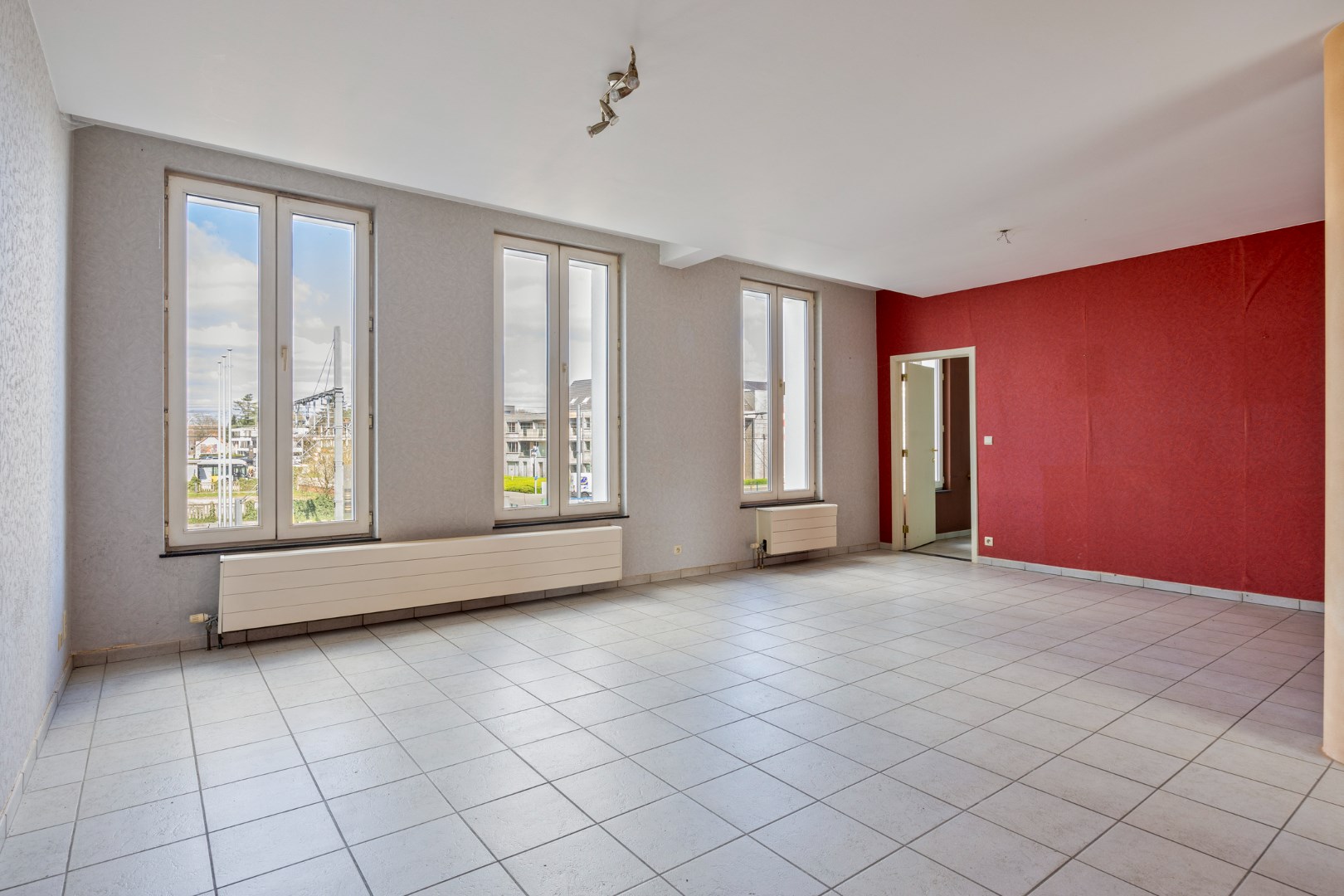 Appartement met 2 slaapkamers, garagebox en kelderberging in Mol-centrum ! - foto 5