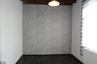 Over de woning:In het charmante Loker vind je deze praktische gezinswoning met drie slaapkamers en zonnige tuin. Ideaal voor wie rustig wil wonen in...