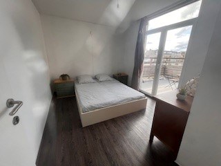 Garage fermée à un EMPLACEMENT PRIVILÉGIÉ juste derrière la digue de mer, en plein centre d'Ostende. - photo 4