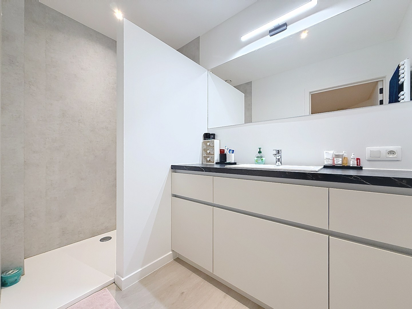 Centraal gelegen gelijkvloers appartement in Staden! - foto 4