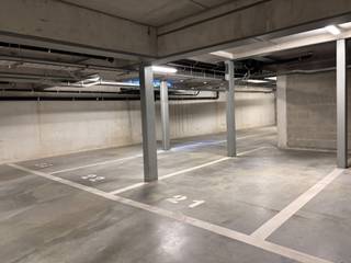 <p><span>AUTOSTAANPLAATS TE PUURS</span></p><p><span>Gelegen in het centrum van Puurs - in de ondergrondse garage van Residentie Corneli.</span></p><p><span> </span></p><p><span>* Autostaanplaats voor 1 wagen vanaf 22.500 euro</span></p><p><span> </span></p>
