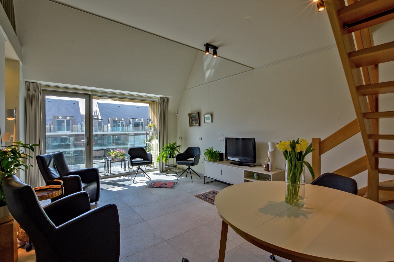 Luxueuze assistentieflat (89m² + 5m² terras) met 2 slaapkamers te Nieuwpoort. - foto 5