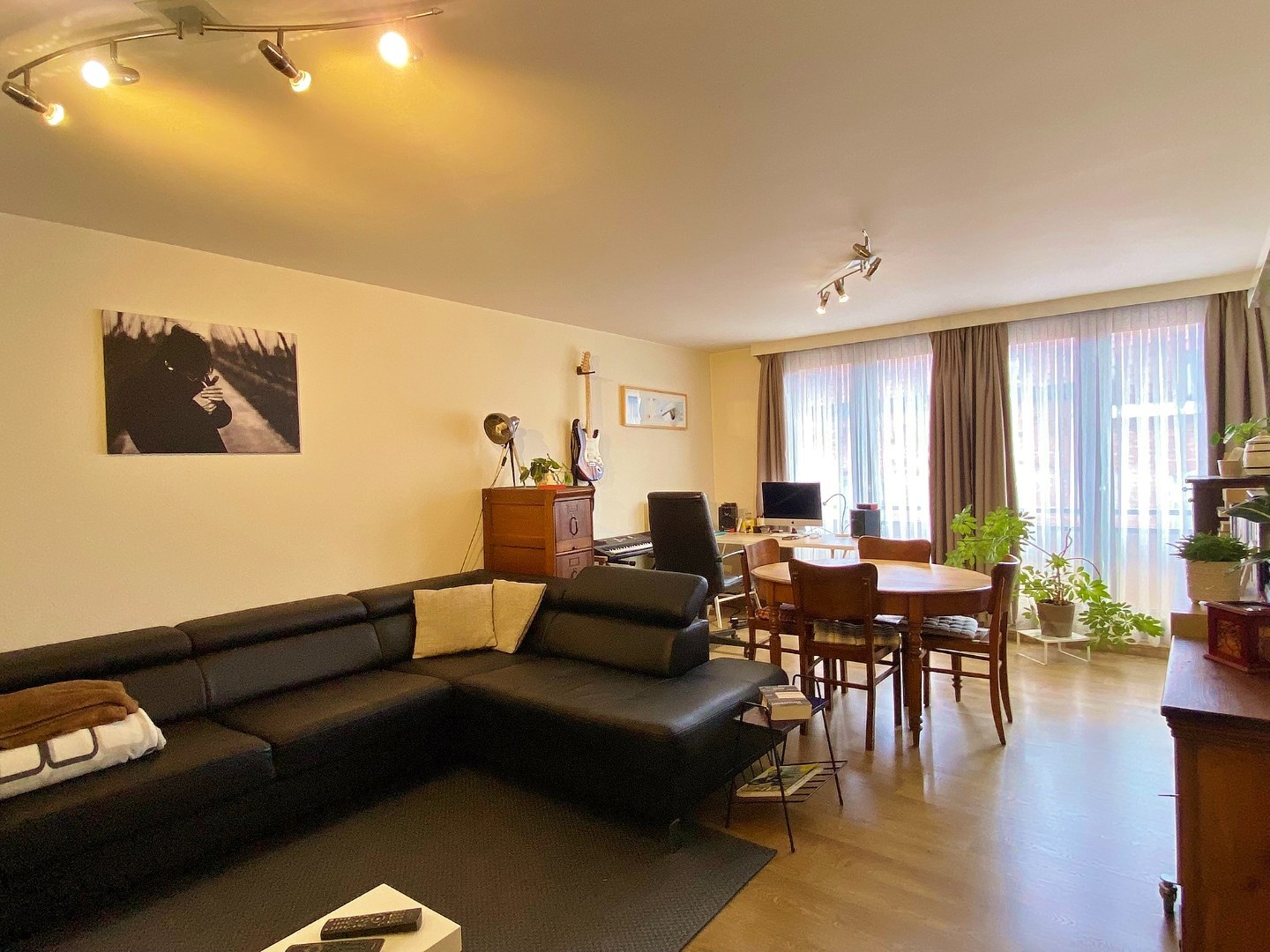 Ieper - Ruim instapklaar appartement met terras op centrale ligging - met garage - foto 3