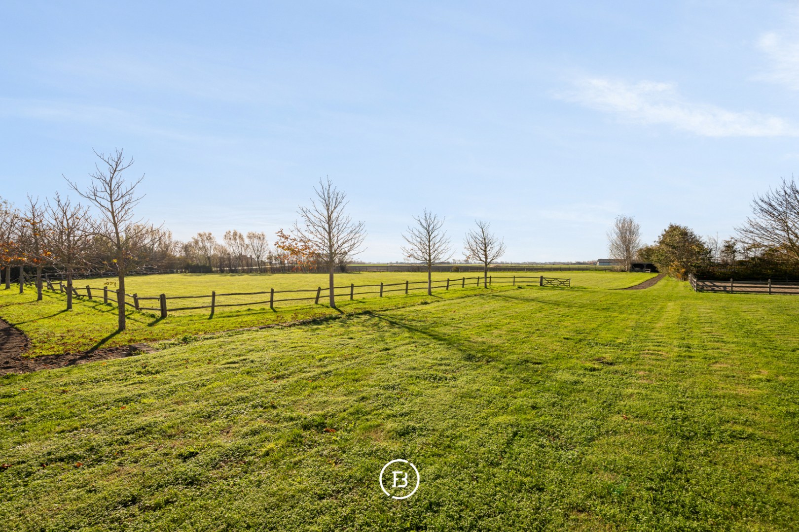 Landhuis met paardenfaciliteiten - foto 2