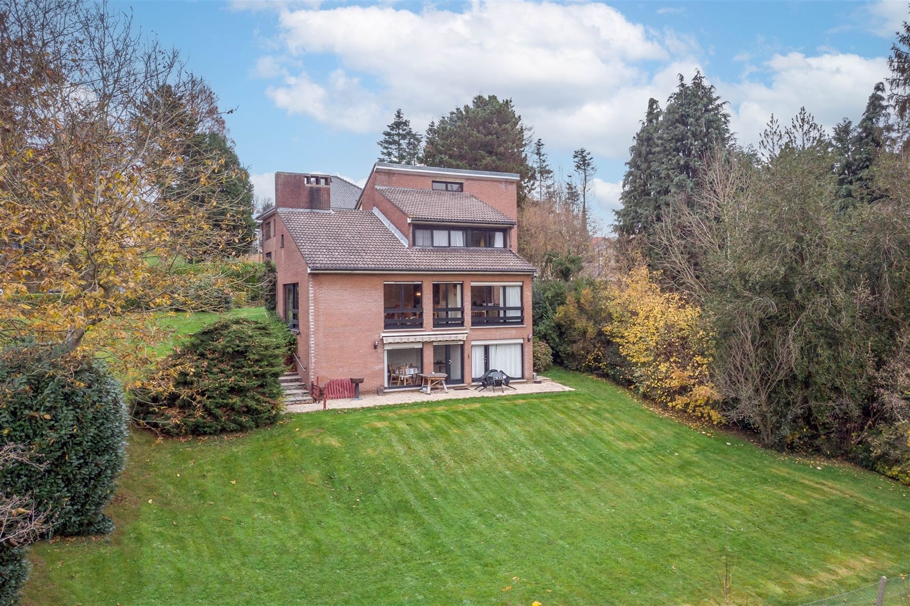 Uitzonderlijk ruime villa van 374m² in Centrum Overijse - foto 1