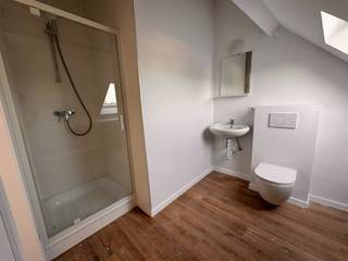 --- NIEUW --- STUDENTS ONLY!!! Gerenoveerde STUDENTEN-kamers & -studio's (GEEN DOMICILIE MOGELIJK!) te huur in Gent, nabij UZ/station/overpoort---> U...