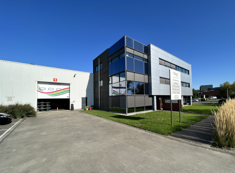 Magazijn (1.104 m²) met kantoorruimte (206 m²) – op toplocatie The Loop - foto 1