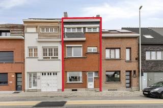 Deze woning staat te koop in de Kerkhofstraat in BoomIndeling : - inkomhal- ruime woonkamer met veel lichtinval- keuken- berging- apart toilet-...