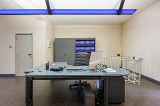 Prachtig handelsgelijkvloers / kantoorruimte te koop op de Albert I Promenade in Oostende!Droomt u van een unieke kans om uw eigen zaak te starten of...